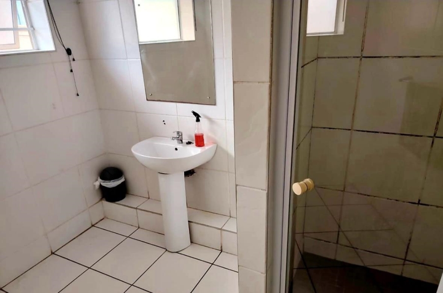 7 Bedroom Property for Sale in Quigney Eastern Cape